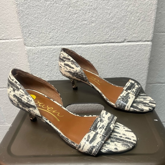 Rowen Black and Cream Patterned Heels - Picture 3 of 6